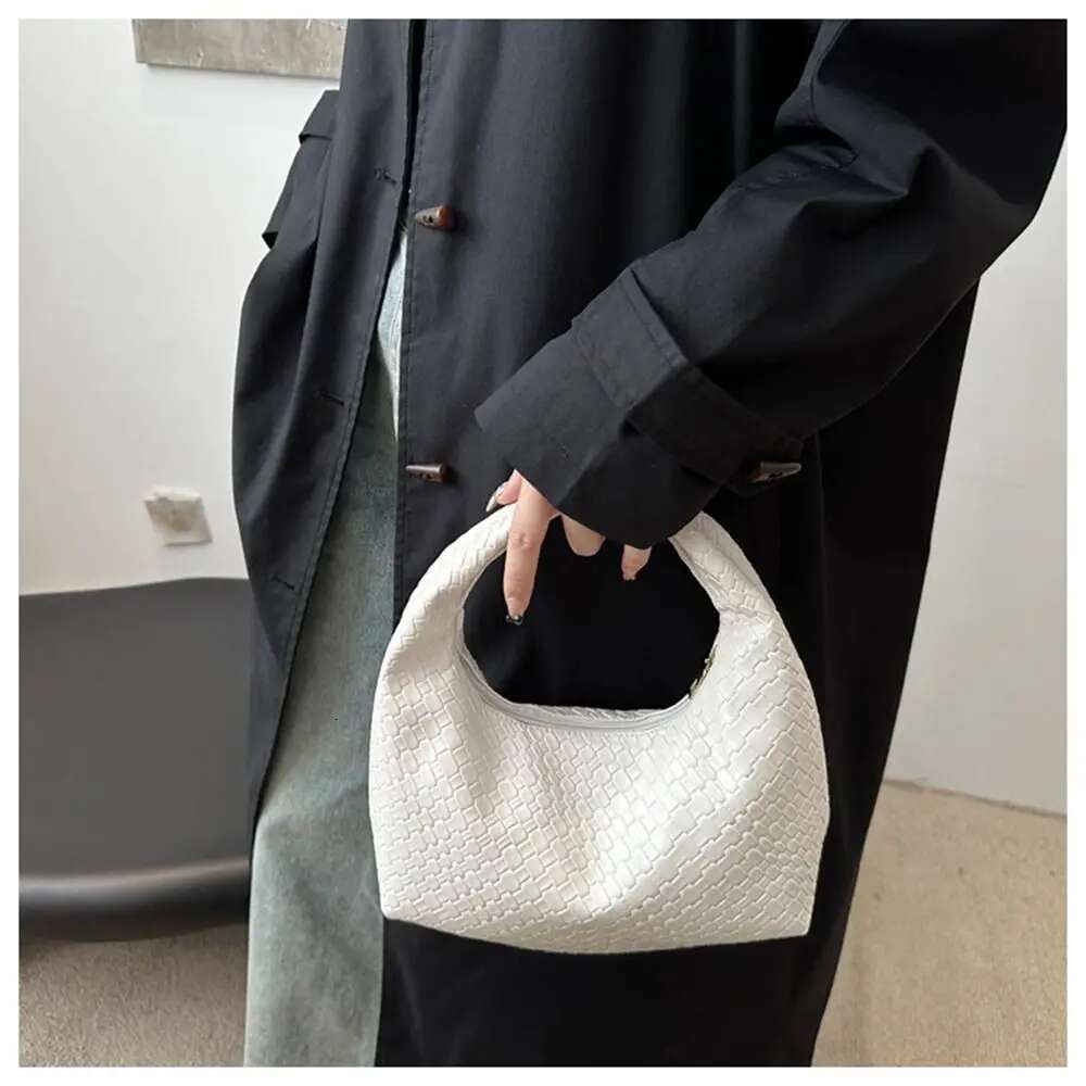 Soft PU Large Capacity Top-Handle Female Fashion Women Simple Woven Pattern Handbags Girls Ladies Square Shoulder Bags
