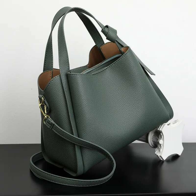 2025 new soft leather women's handbag designer women's vegetable basket premium bag crossbody bag hundred bucket shoulder trendy crossbody b