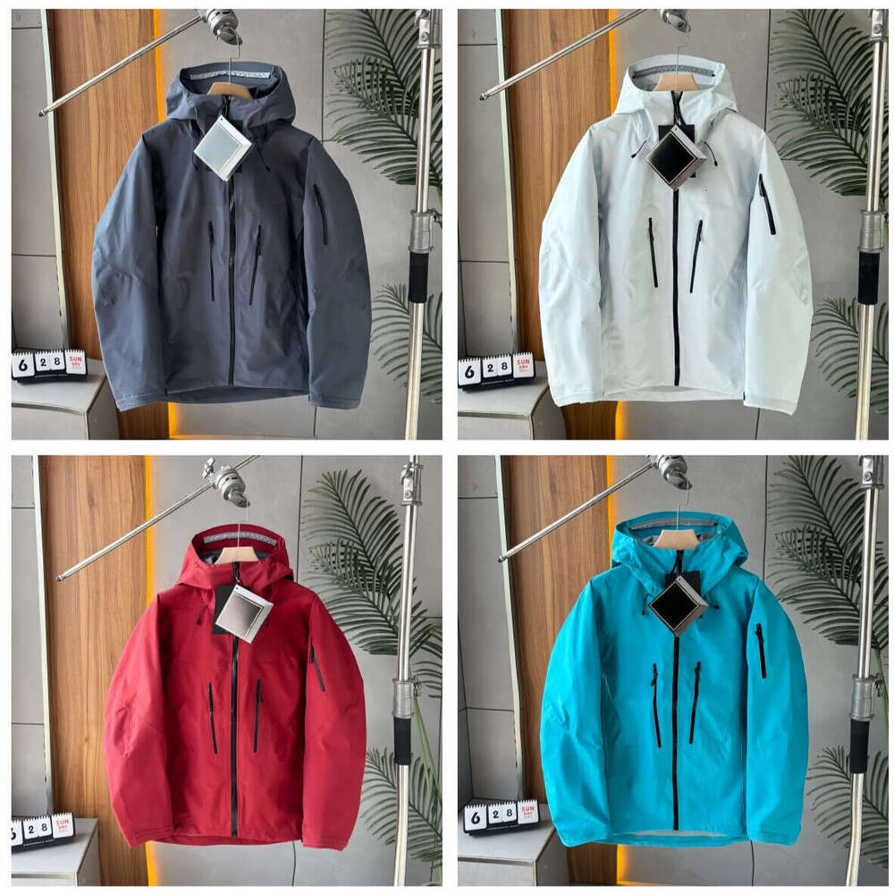 Designer Mens Jacket outdoor zipper jacket Lt Sv waterproof mountain skiing Windproof and BreathableCasual Lightweight Jackets