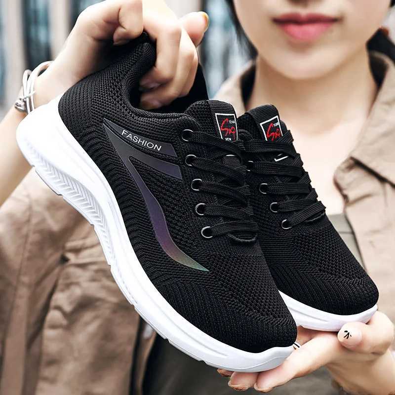 Neutral 2024 Spring New Womens Shoes Hot Selling Large Soft soled Casual Womens Shoes Z250403
