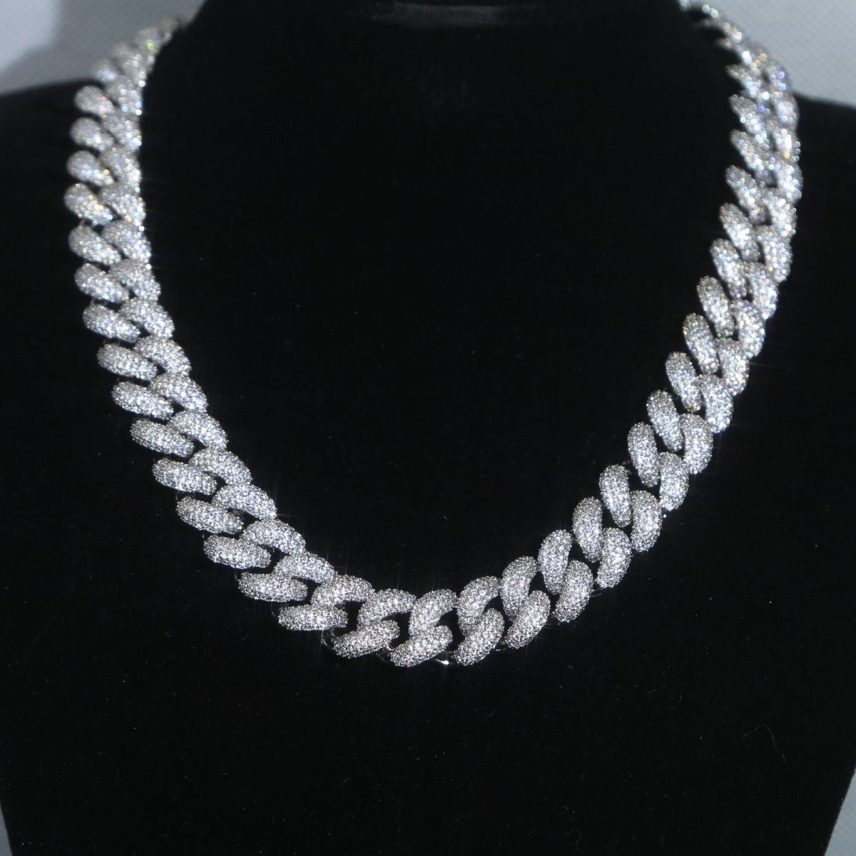 High Quality 16mm 18mm 20mm k Sier D Grade VVS Moissanite Cuban Chain
