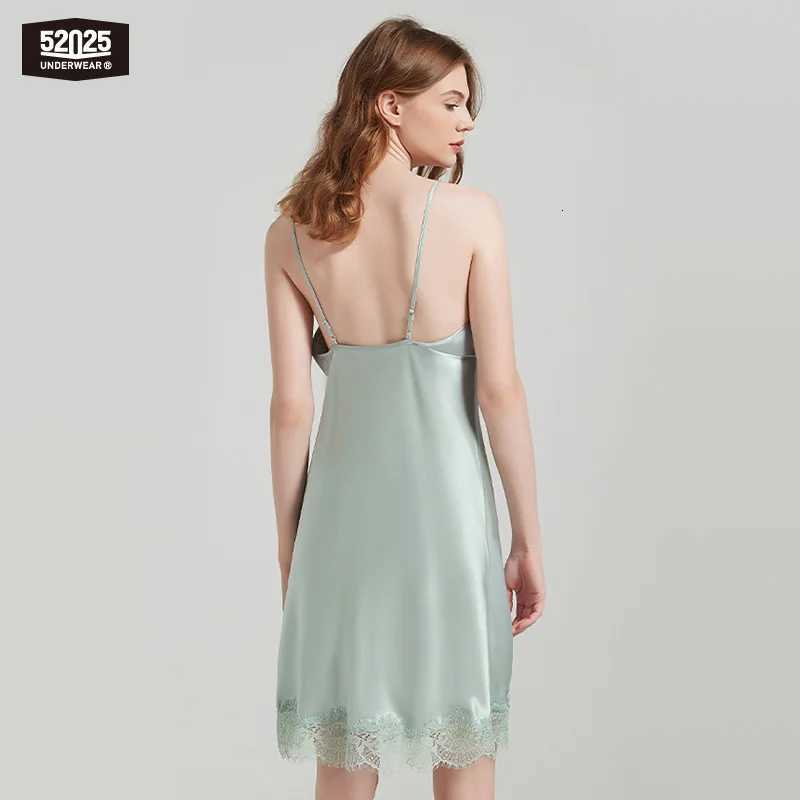 52025 Womens Pure Silk Lace Nightgown Robe Set 100 Mulberry Silk Luxurious Comfort Timeless Feminine Grace C251104