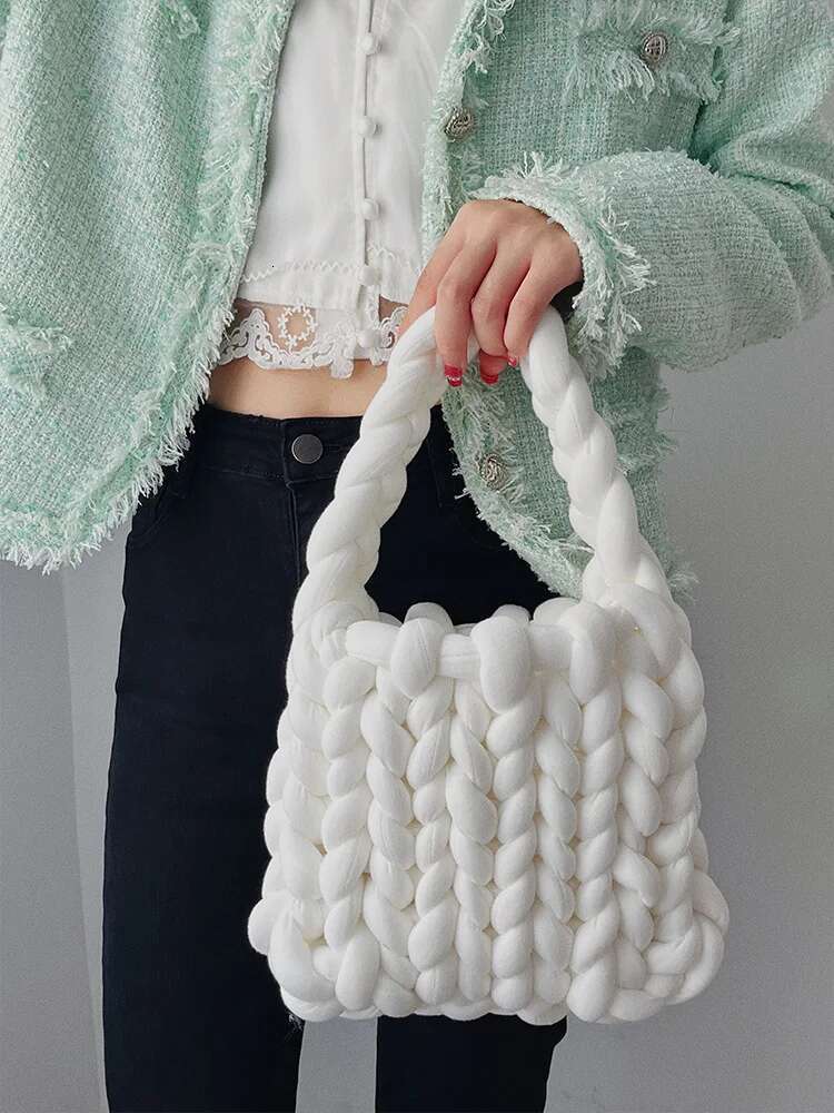 Rope Crochet Handmade Acrylic UnderarmHandbags Designer Knitting Crossbody Bags for Women Woven Chunky Knit Purse