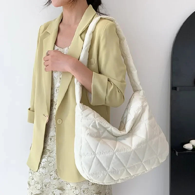 Puffer Quilted Crossbody BagPadded Shoulder BagTrendy Large Capacity Hobo BagEveryday Crossbody BagSecure Travel Purse 250402