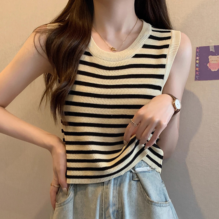 Striped camisole small vest for women's summer slimming appearance, outside and wearing on the inside, covering flesh, sleeveless knitted casual 