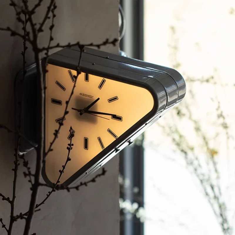 Living Room Minimsm Clocks Two-sided Wall Clocks Triangle Modern Clock Mechanism Silent Design Clock Watch for Decoration C251104