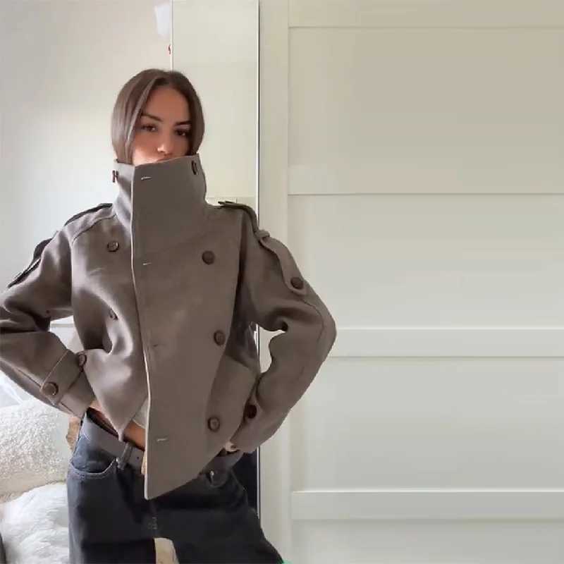 Chic Stand Collar Short Woolen Coats Women Solid Zipper Single Breasted Full Sleeve Pockets Jacket 2025 Autumn Lady Outwear J251103