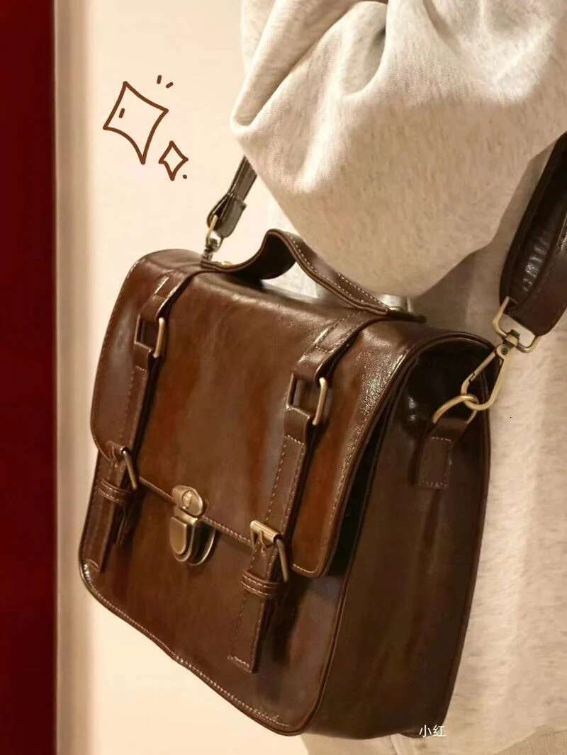 Women's Handbags Trend 2023 Vintage Postman Leather Girls Shoulder Bag Female Casual Tote Y2k Ladies Handbag Retro Bags Women