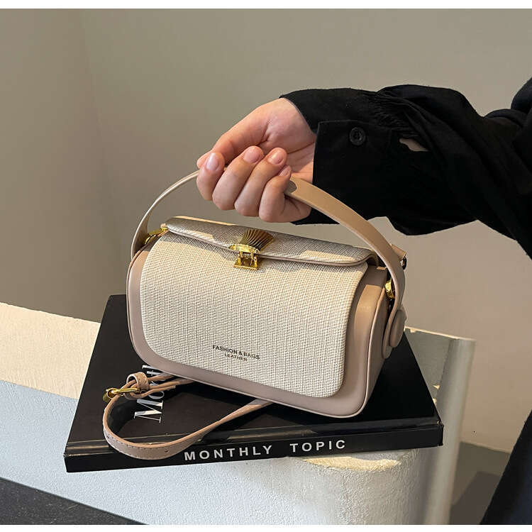 Minimally contrasting small square bag, women's new fashionable handbag, versatile single shoulder crossbody bag