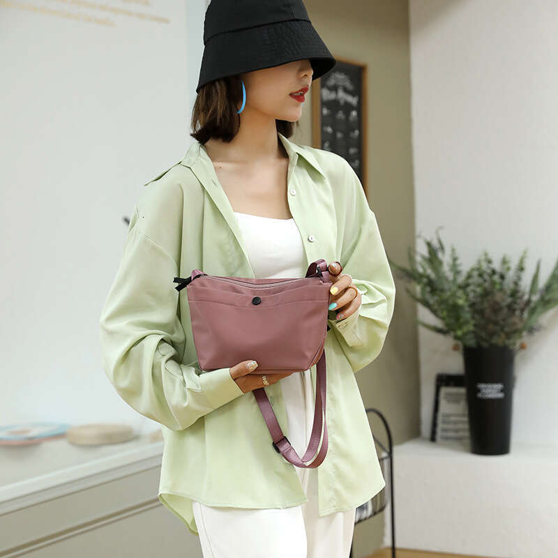 Summer New Super Lightweight Women's Oxford Cloth Mobile Phone Fashion Casual One Cross Shoulder Carrying Dumpling Bag