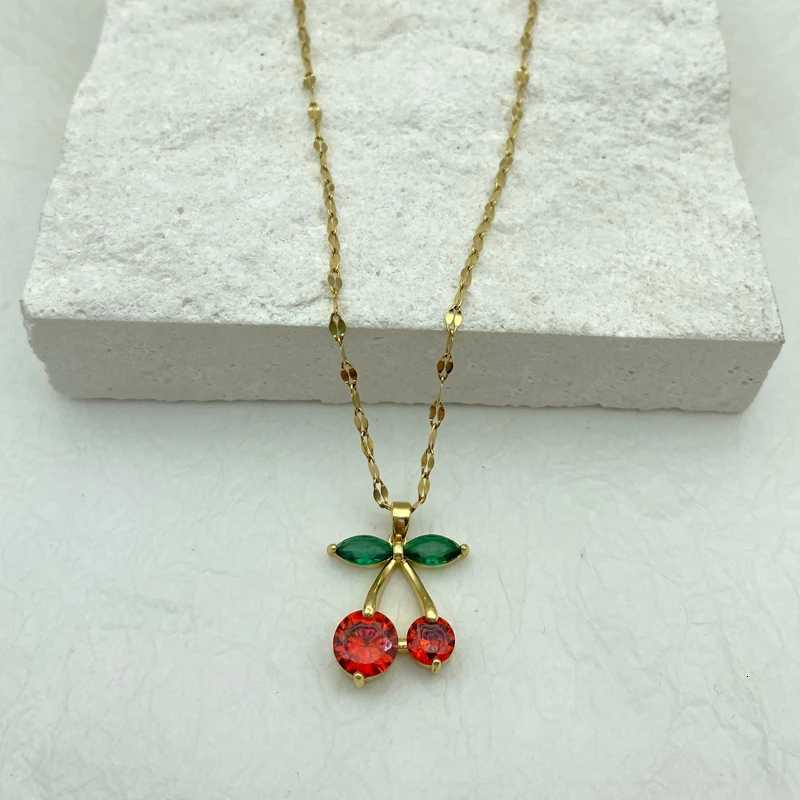 Gold Plated Stainless Steel Necklaces With Zircons Red Cherry Pendant Necklace New IN Fashion Jewerly AccessoriesXJ251104