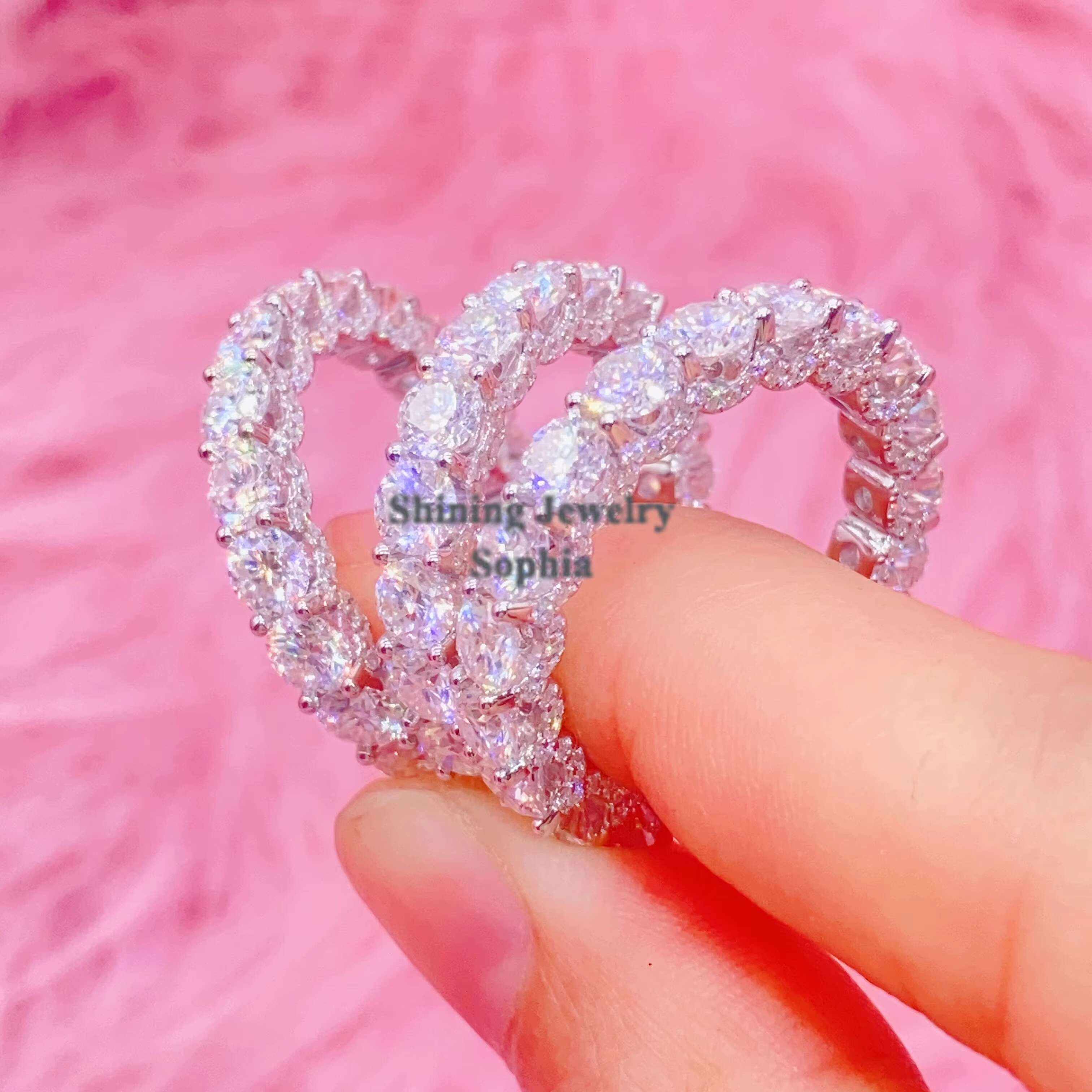 New Arrival Luxury Best Gift Women Eternity Ring S925 Sterling Silver Gold Plated Moissanite Engagement Ring