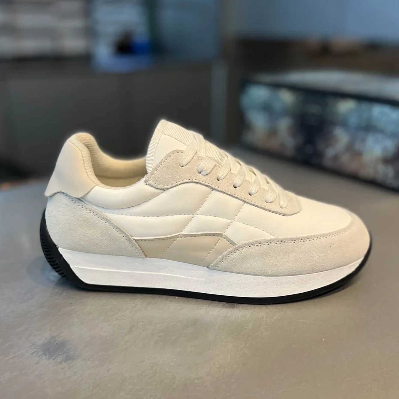 Mens comfortable sports shoes shoes 2024 autumn lace running shoes mens soft leather sports shoes mens sports shoes Z250403