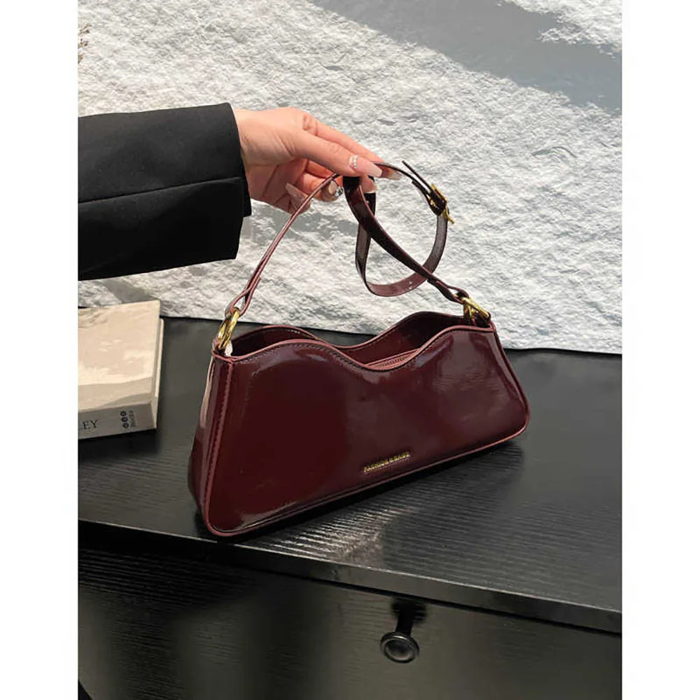 Womens Shoulder Bag Fashion Gloss Patent Leather Burgundy Underwear Bag Ten Font French Womens Handbag 250402