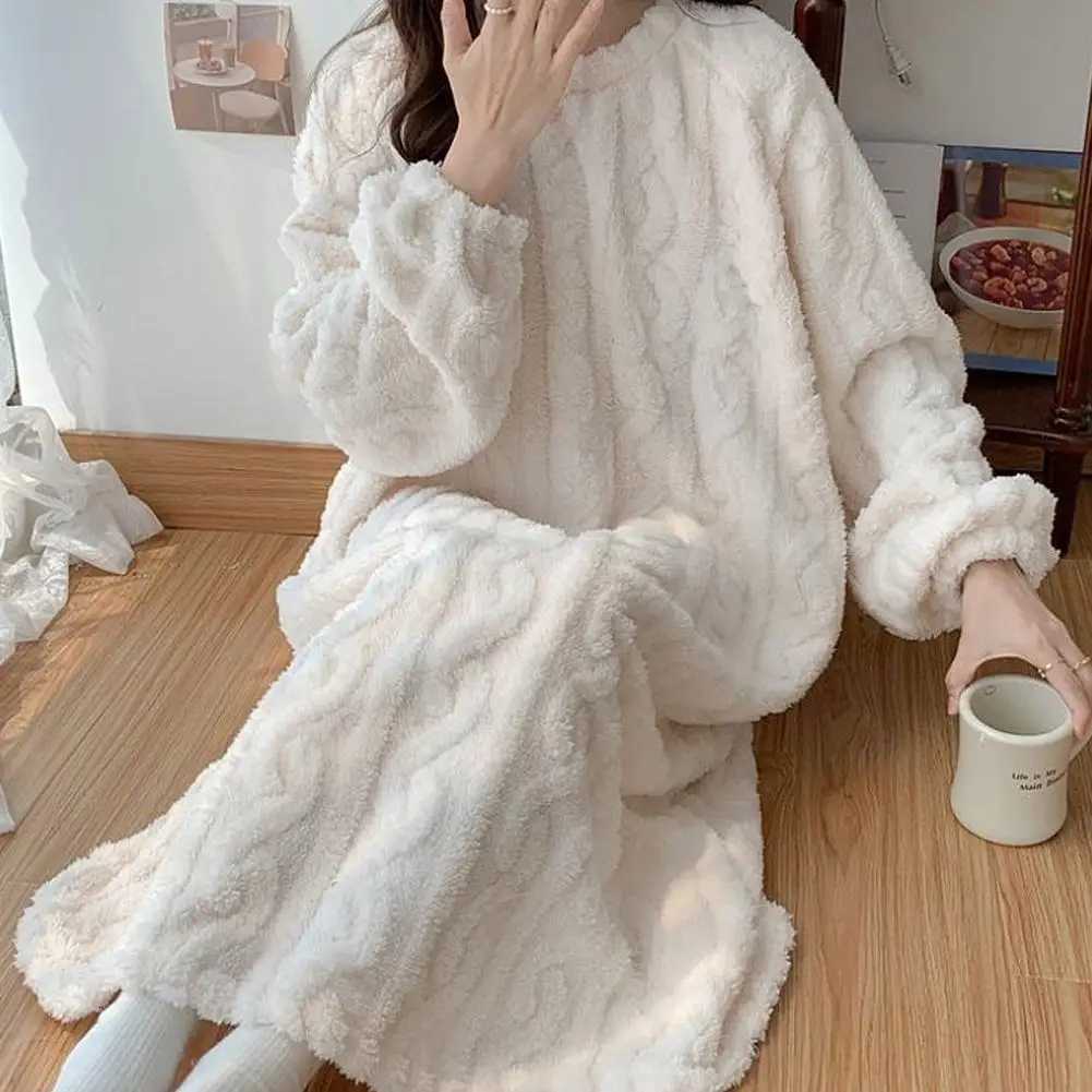 Coral Velvet Womens Nightgown Womens Pajamas Autumn And Winter Long Sleepwear Warm Robe Sets Home Wear Bathrobe Nightgown C251104