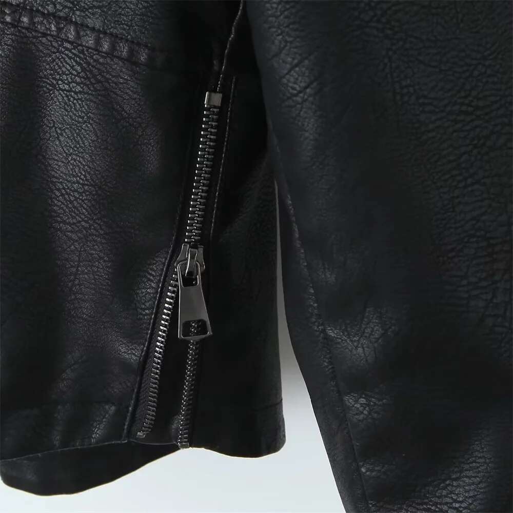 Autumn New Women's Fashion Casual Joker Temperament Commuting Slim Zipper Hooded Leather Jacket.