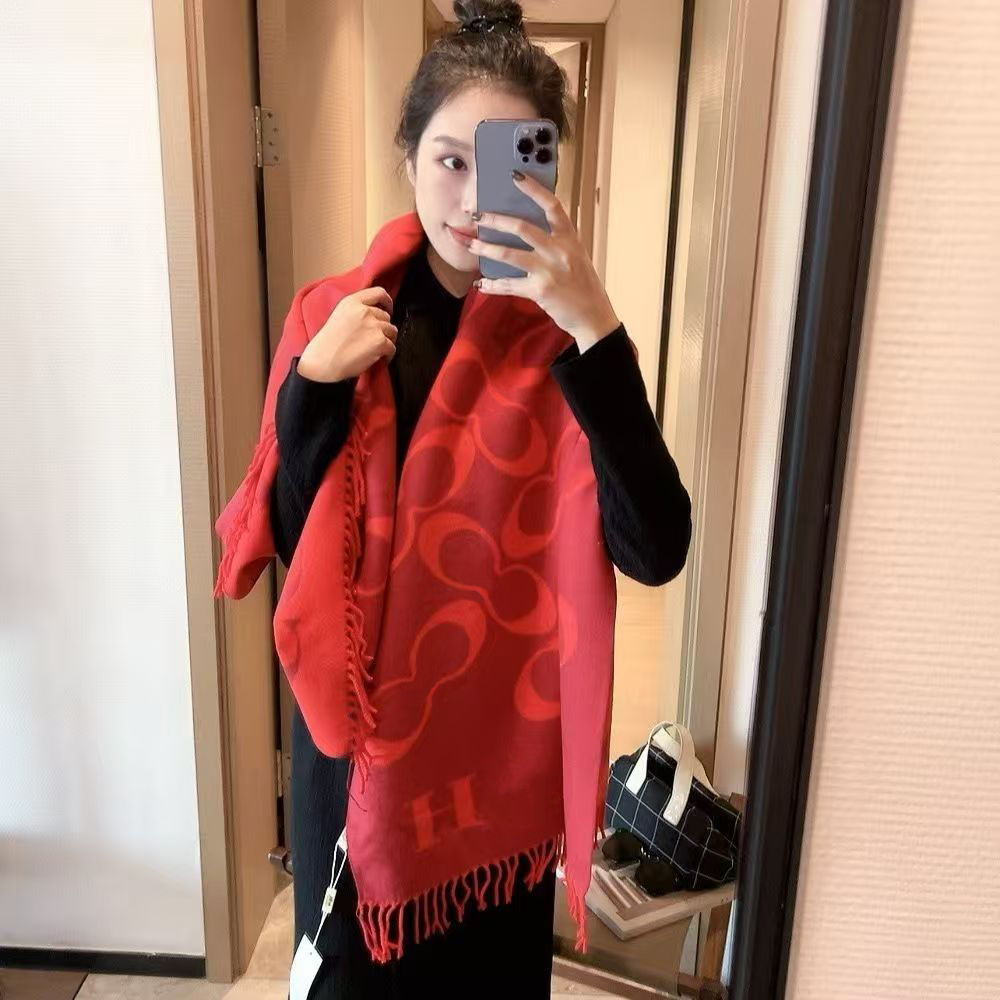 Designer Scarf Wool… - image