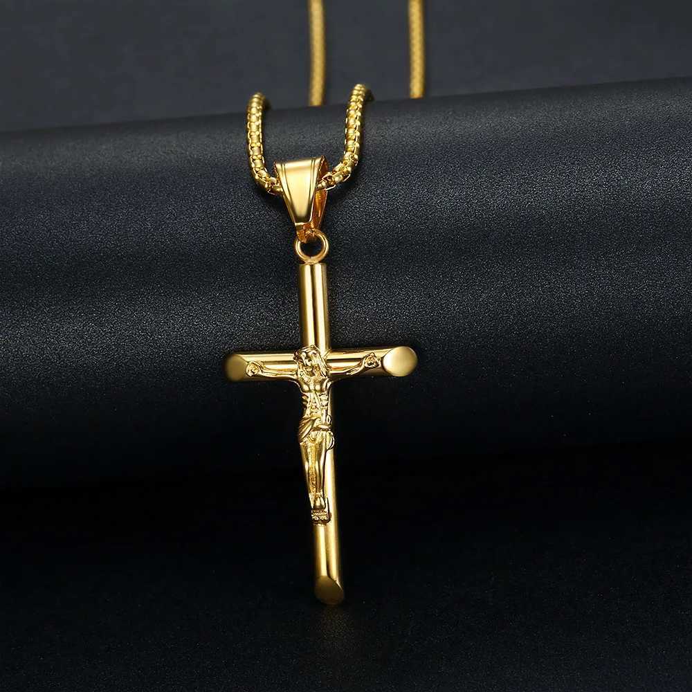 Stainless Steel Titanium God Jesus Cross Hip Hop Pendant Collar Chains Necklace for Men Women Boyfriends Gift JewelryXJ251104