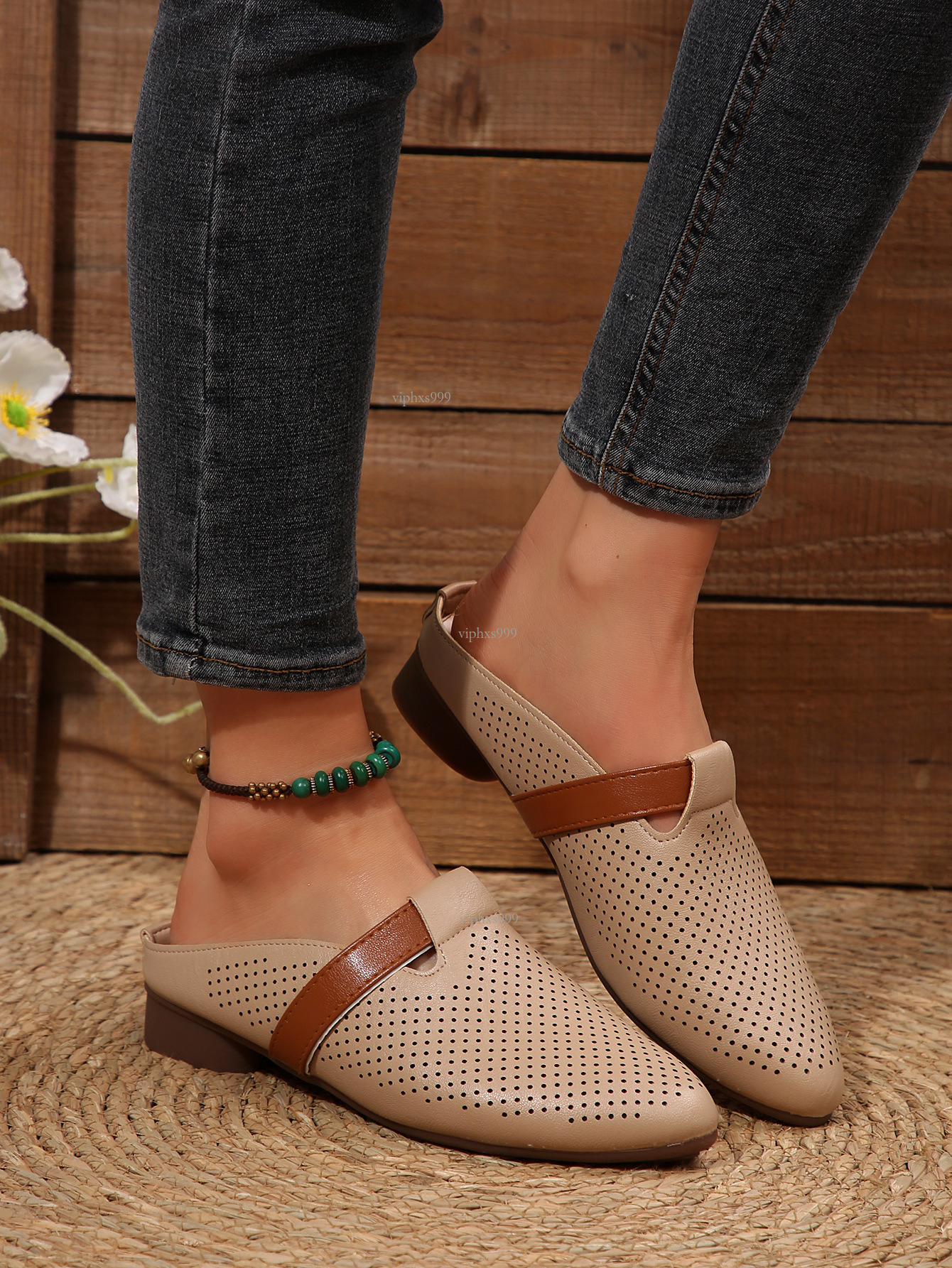 New Designer Sandals With Free Shipping French Breathable Hollow Half Women 2025 Summer Soft Leather Round Toe Cool Slippers For Lazy People Low Heele