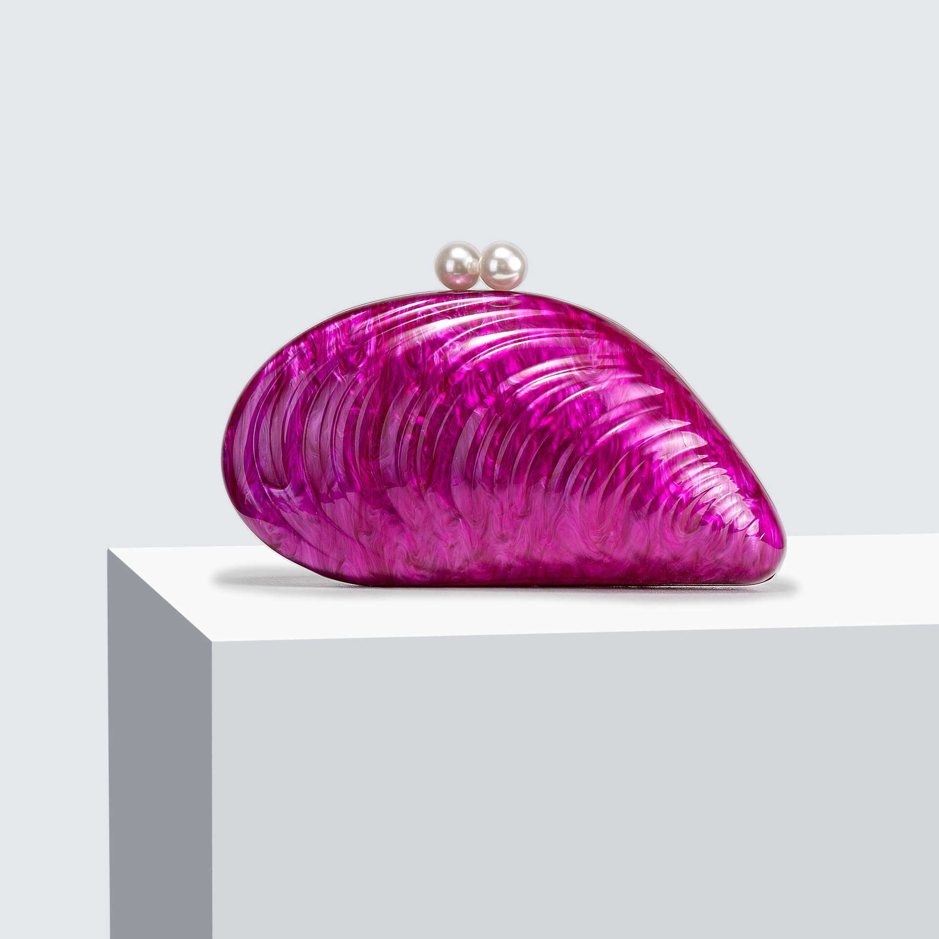 Womens New Single Shoulder Diagonal Cross Bag Shaped Shell Acrylic Bag Fashion Wedding Banquet Handbag