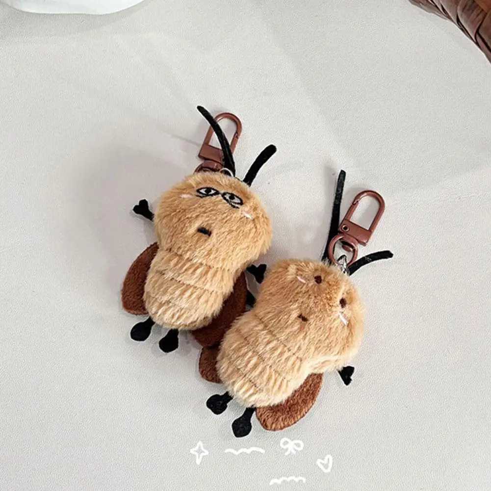 Funny Cockroach Plush Keychain Cute Doll Pendant for Backpacks Bags Creative Plush Toy Hanging Ornament for Girls Boys C251104