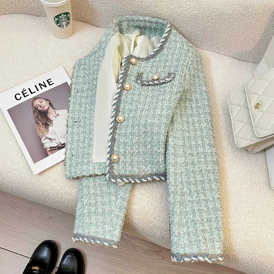 Exquisite Coarse Tweed Small fragrant style Short Coat Womens Spring Autumn 2025 New Round neck Socialite Jacket casual top J251103