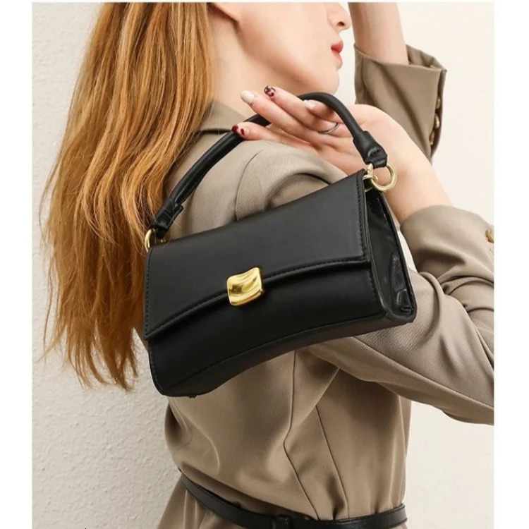 Square Shoulder Bag Pu Leather Commuting Underarm Bags Handbags Black Flap Lock Crossbody Purse 251103