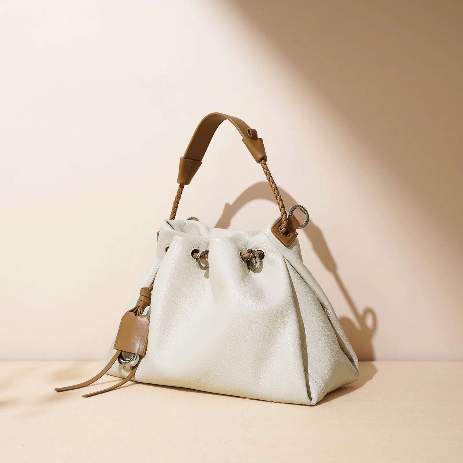 Genuine Leather Lucky 2025 New Niche Design Top Layer Cowhide Drawstring One-Shoulder Crossbody Bag Fashion Ladies Handbag