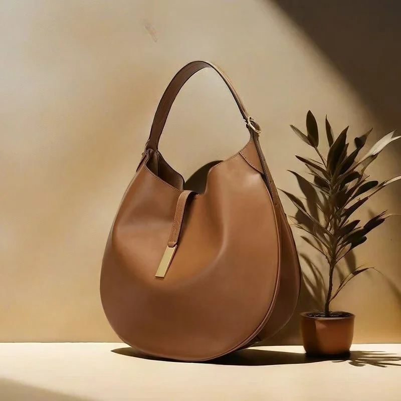 Suede Women Shoulder Bags Vintage Faux Suede Fashionable Ladies Large Capacity Underarm Bag 251103