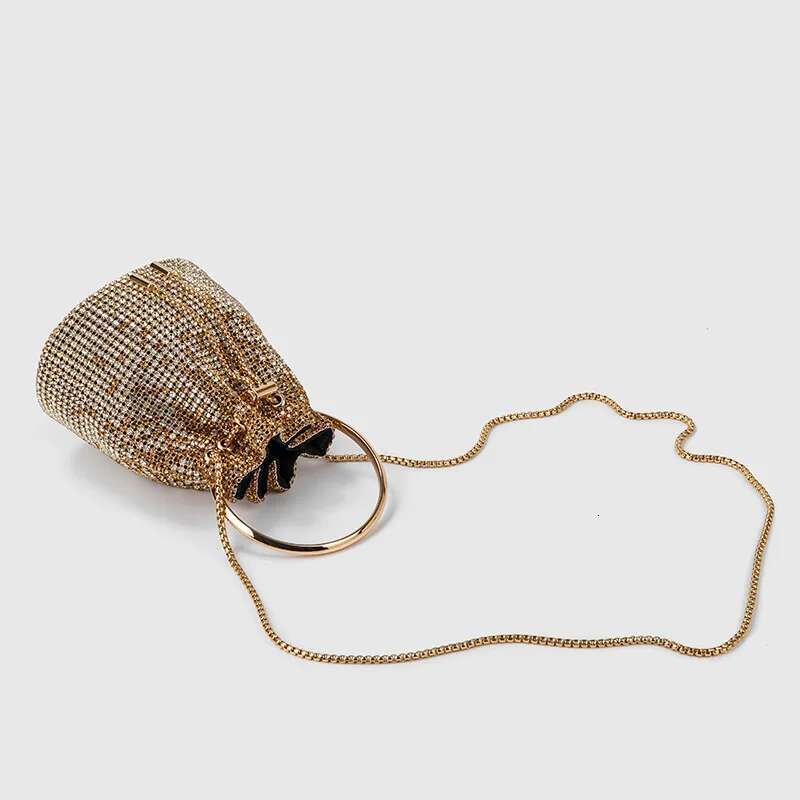 Full 2023 New Inlaid Bucket Dia Chain Handheld Messenger Bag Bags For Women Soft Surface