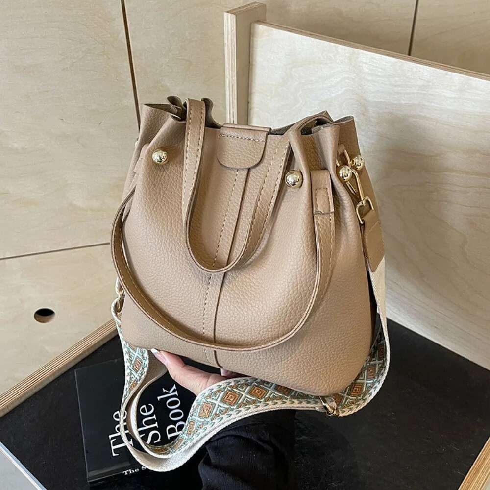 2025 Spring/Summer Korean High end Multi functional Bucket Bag New Broadband Single Shoulder Crossbody Bag Designer Women's Handbag Trendy Crossb