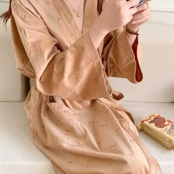 Korean Style Long-sleeved Floral Robe Womens New Autumn Winter Casual Loose Bathrobe Pajamas Home Wear Night Ladies Funny Gifts C251104