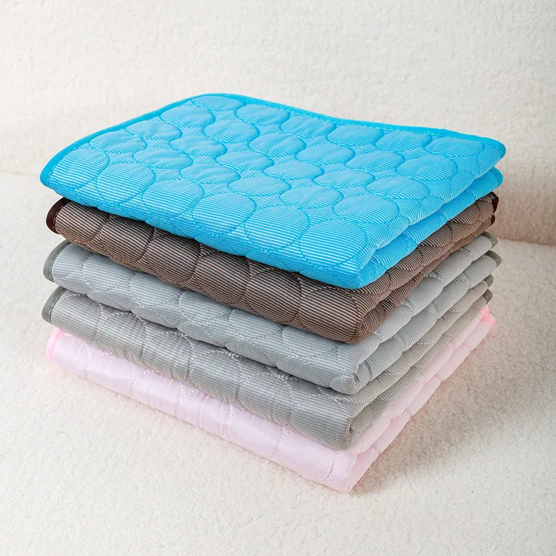 Cooling Pad for Dog and Cat Cool Ice Silk Moisture Mat Bottom Mesh Breathable Comfortable Small Animal Bed 250402
