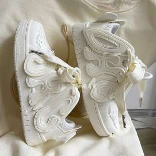 Women's board women's autumn 2023 new sports leisure letter shoes, versatile and niche design, white shoes