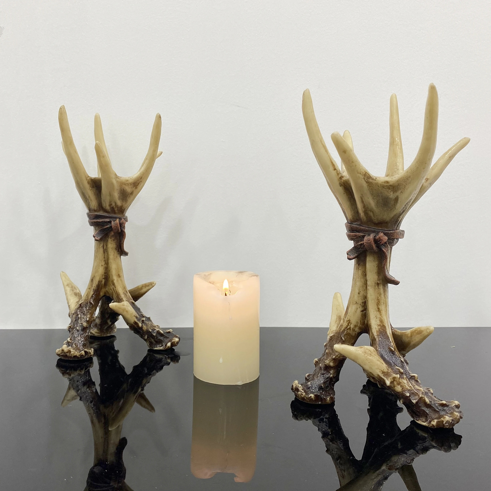 Vintage Antler Candlesticks Resin Animal Candle Holder Antlers Deer Statue Home Decor Living Room Fireplace Christmas Decoration 251030