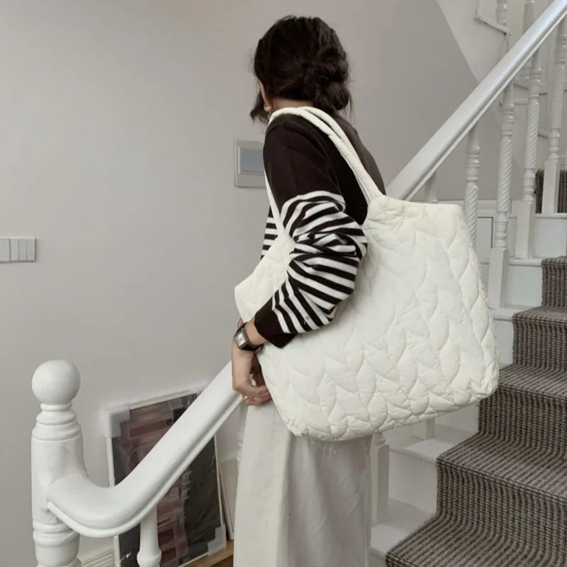 AutumnWinter Women Puffy Padded Shoulder Bag Large Capacity Handbag Solid Quilted Tote Bag Embroidered Thread Shopper Bag 251104 - view 5