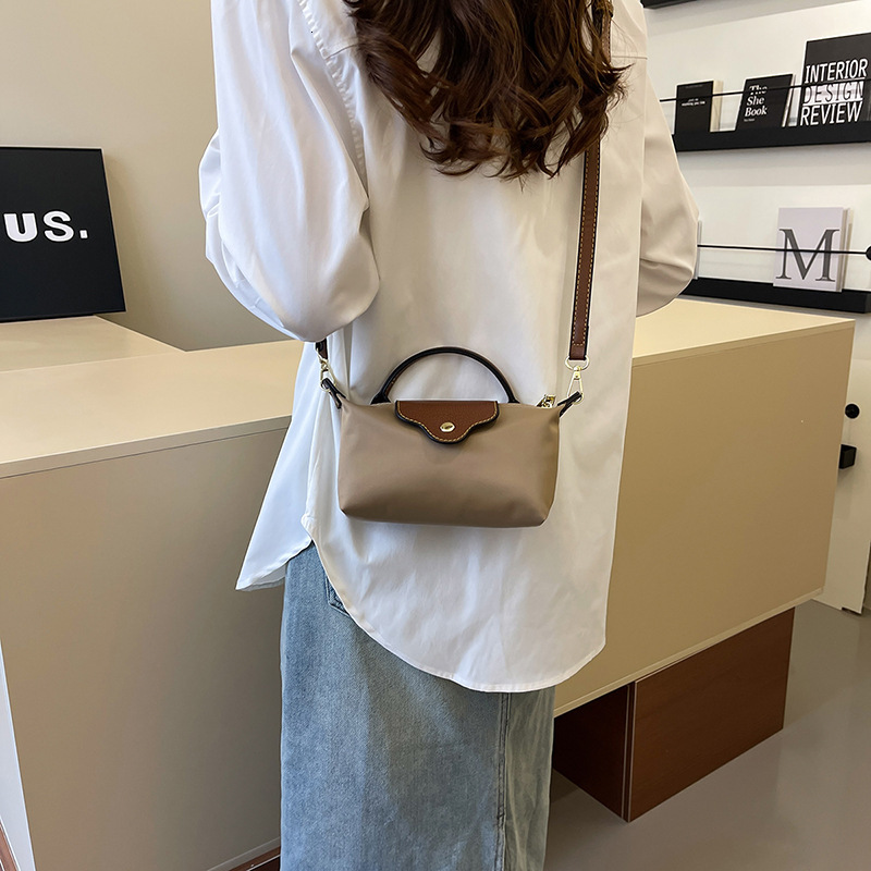 2025S New Model Designer Fashion Commuting Spring Trend Casual Shoulder Simple Fashion Crossbody Small Square Bag For Women Totebag