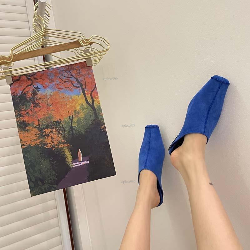 New Designer Sandals With Free Shipping 2025 Lazy Style Sheep Reverse Velvet Flat Bottom Bright Thread Baotou Half Dragged Hollow Simple Outerwear Wom