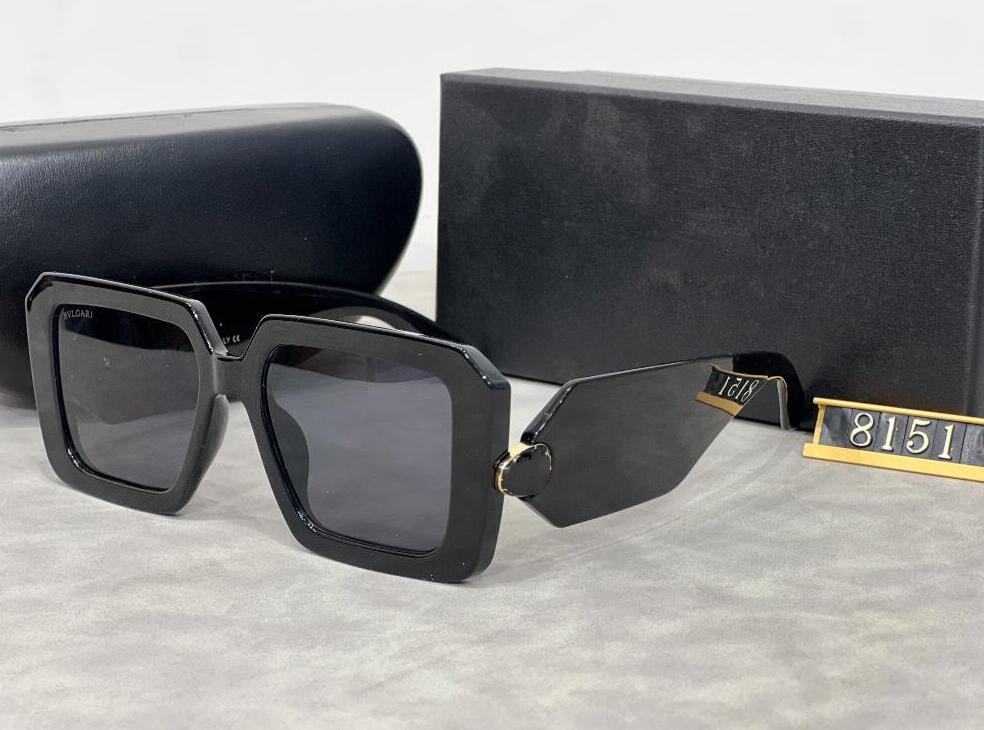 10A Womens Designer Sunglasses Retro Small Round Frame Arc 8151 Oval Frame Sunglasses for Women Metal Mirror Legs Green Lens Fashion Luxury Men Glasses With Box