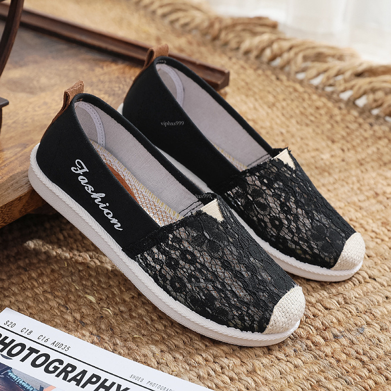 New Designer Sandals With Free Shipping Old Beijing Cloth Women's Hollow Out Breathable Mesh Anti Slip Soft Bottom One Step Fashion Versatile Sin
