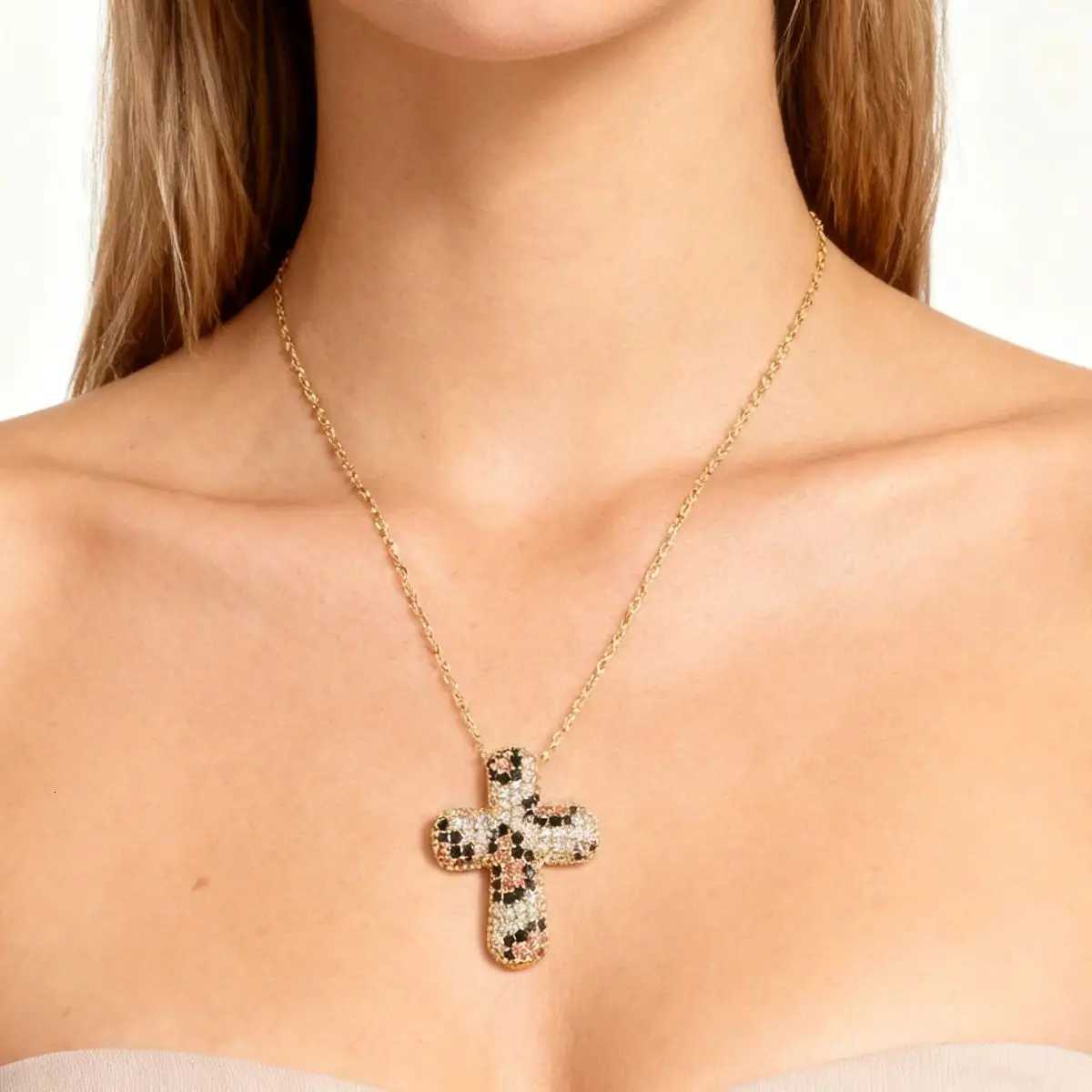 SUNSLL Classic Chunky Full Cubic Zircon Cross Pendant Necklaces For Women Men Gold/Silver Color Catholicism Religious JewelryXJ251104