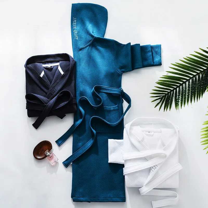 New Arrived Cotton Bathrobe PlusSize Winter Quilted Women Men Embroider Kimono Bath Robe Hooded Bridesmaid Dressing Gown Wedding C251104