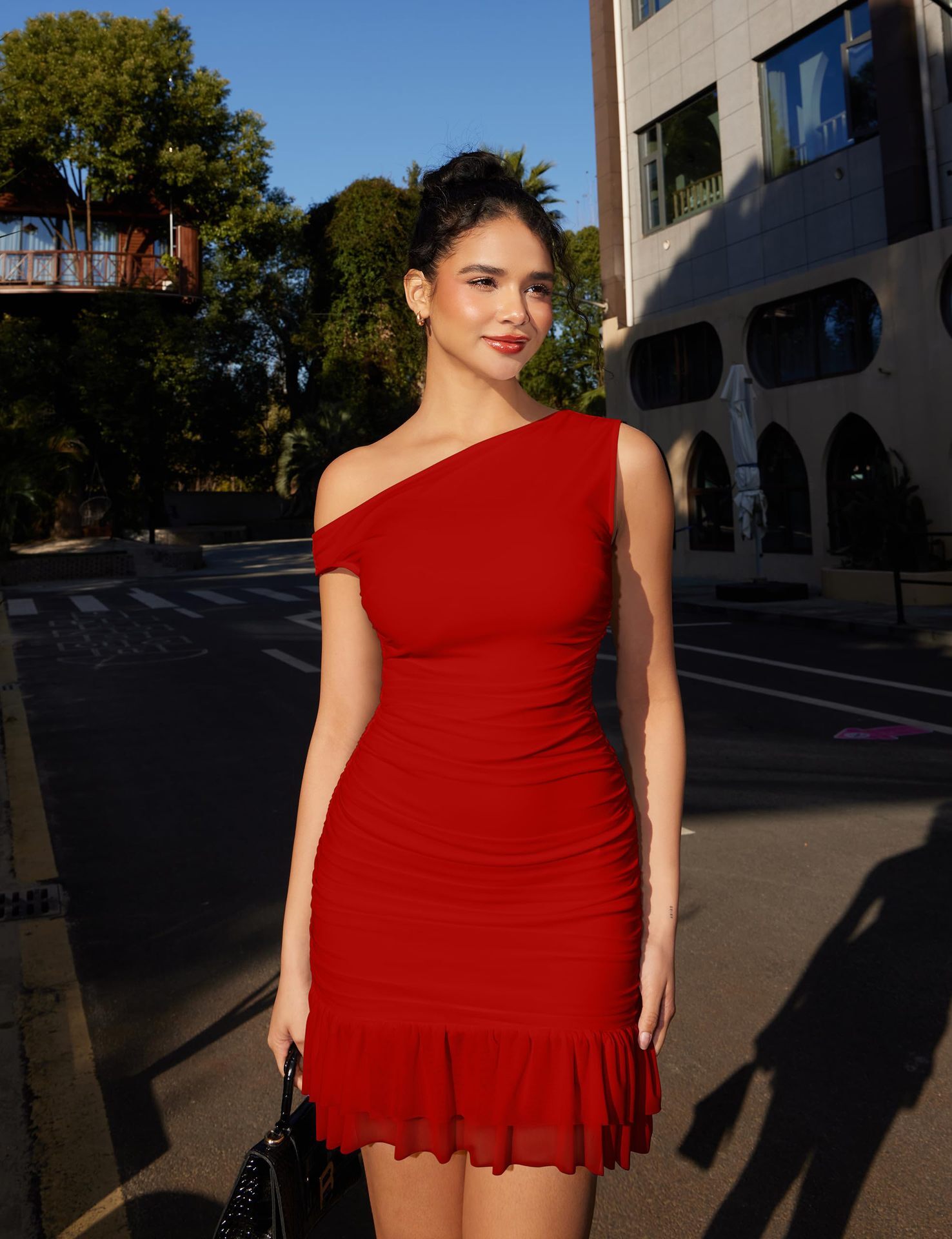 New 2025 Womens Noble Elegant Intellectual Slant Shoulder Solid Color Lace Edge Dress