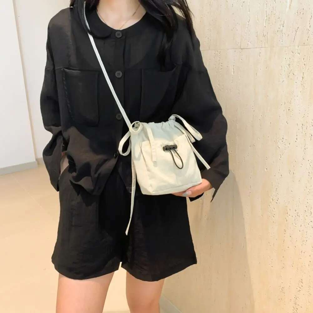 New Large Capacity Women Shoulder Simple Versatile Reusable Tote Bags Cell Phone Purse Pouch Drawstring Crossbody Bag