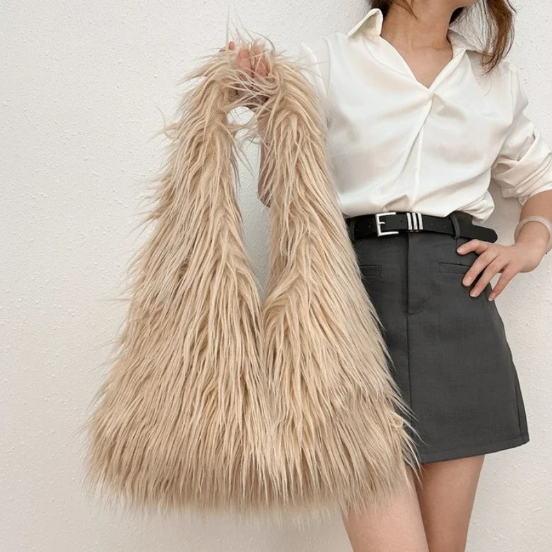 2025 Wool Womens Plush Shoulder Bags Y2k Girls Faux Fur Drawstring Bucket Bag Fashion Female Furry Purse Tote Handbags251104ww12
