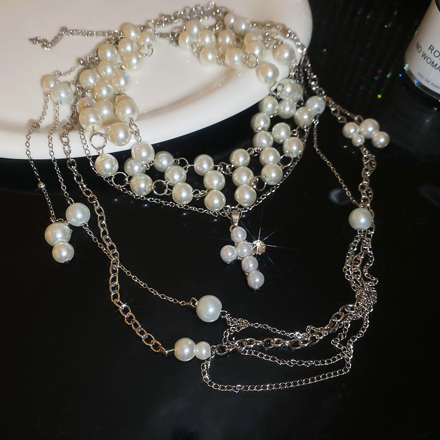 European and American Cross Pendant Pearl Necklace Vintage Elegant High-end Clavicle Chain Light Luxury Niche Jewelry for Women - view 3
