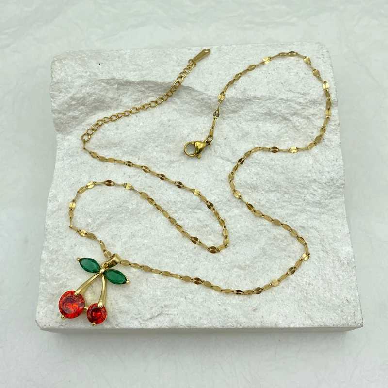 Gold Plated Stainless Steel Necklaces With Zircons Red Cherry Pendant Necklace New IN Fashion Jewerly AccessoriesXJ251104
