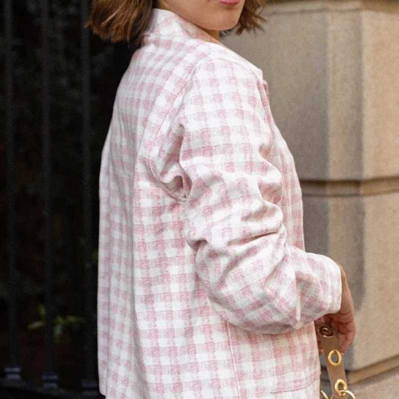 Autumn Fashion Lapel Collar Loose Short Coat Winter Elegant Plaid Print Jacket Button Commuter Women Casual Long Sleeve Cardigan J251103