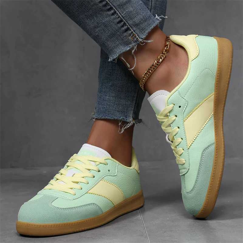 Retro Leopard Shoes Woman Flat Shoes Low Cut Comfortable Womens Trainers Outdoor Lace-up Walking Sneakers Womens Running Shoes X251104