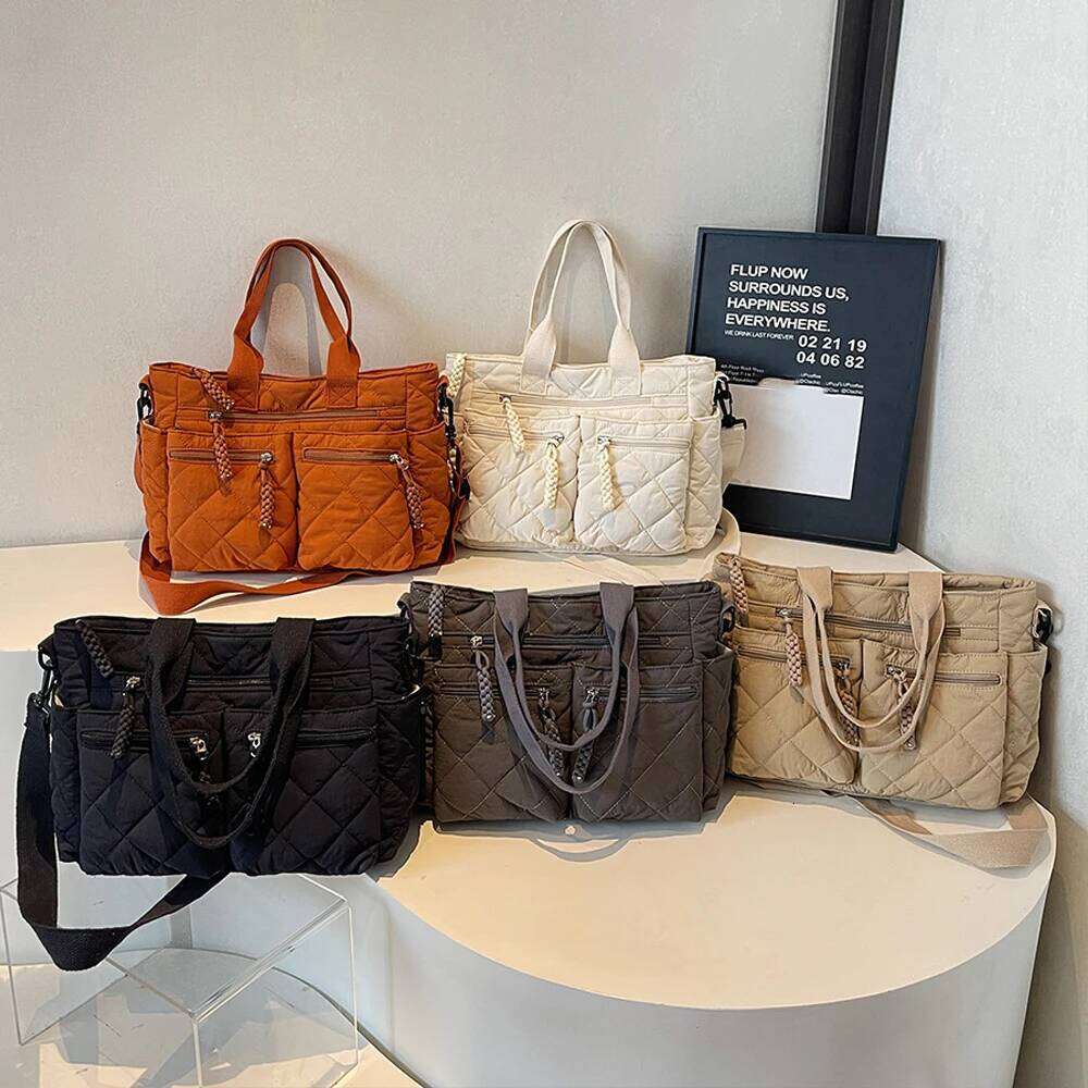 Women's Shoulder Bag, Large-Capacity Casual Multifunctional Commuter Handbag, Versatile Dia Quilted Design Crossbody Bag